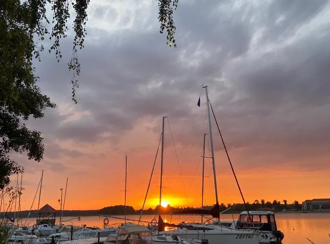 Apartment Apartament Nad Jeziorem